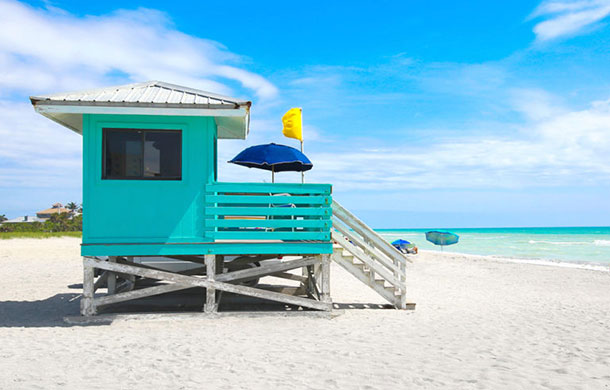siesta-key-beach-lifeguard-hut